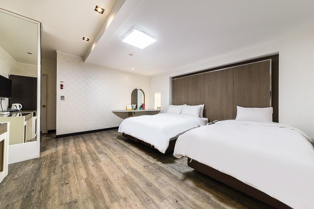 Hotel Tate Suwon Esterno foto