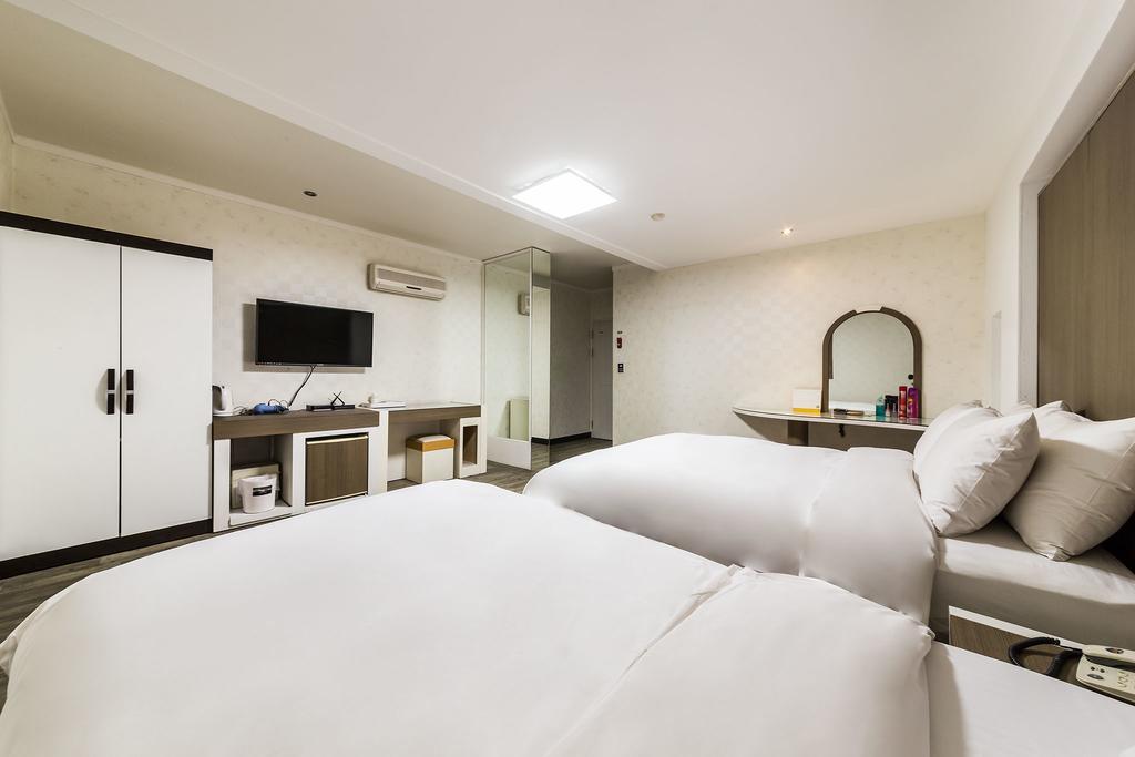 Hotel Tate Suwon Esterno foto