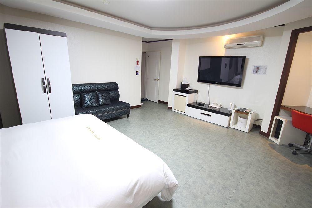 Hotel Tate Suwon Esterno foto