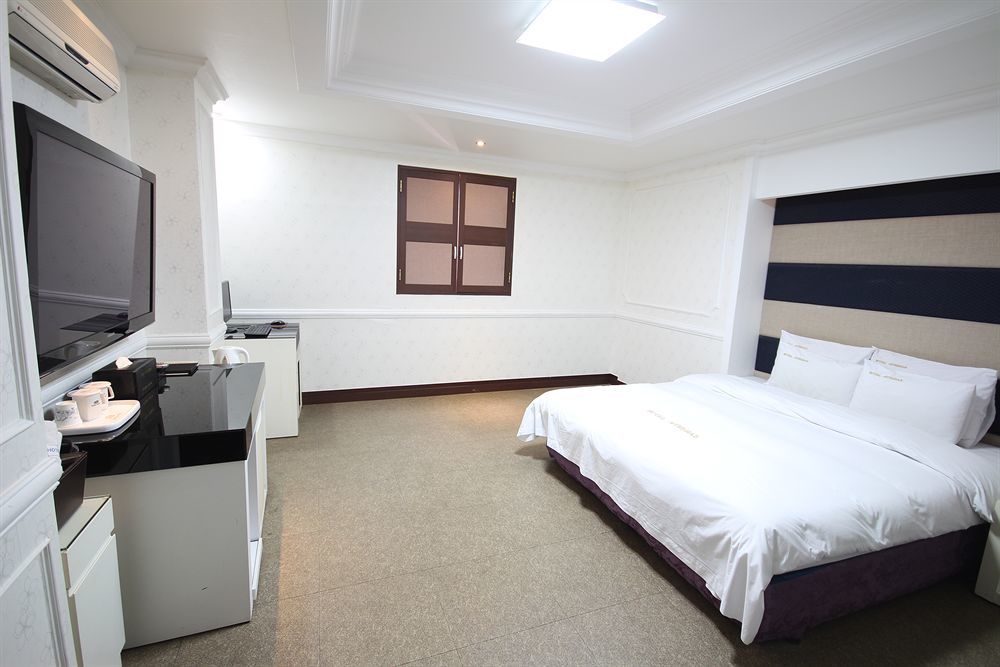Hotel Tate Suwon Esterno foto