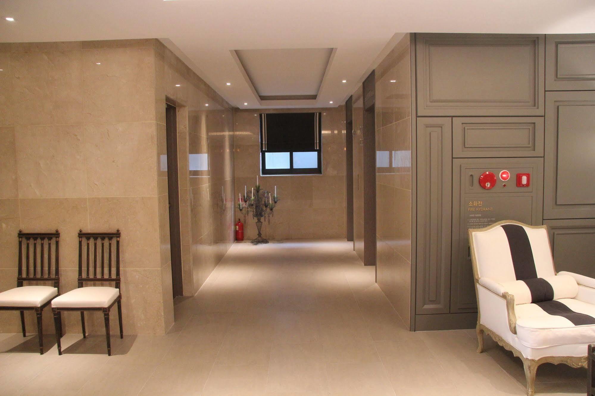 Hotel Tate Suwon Esterno foto