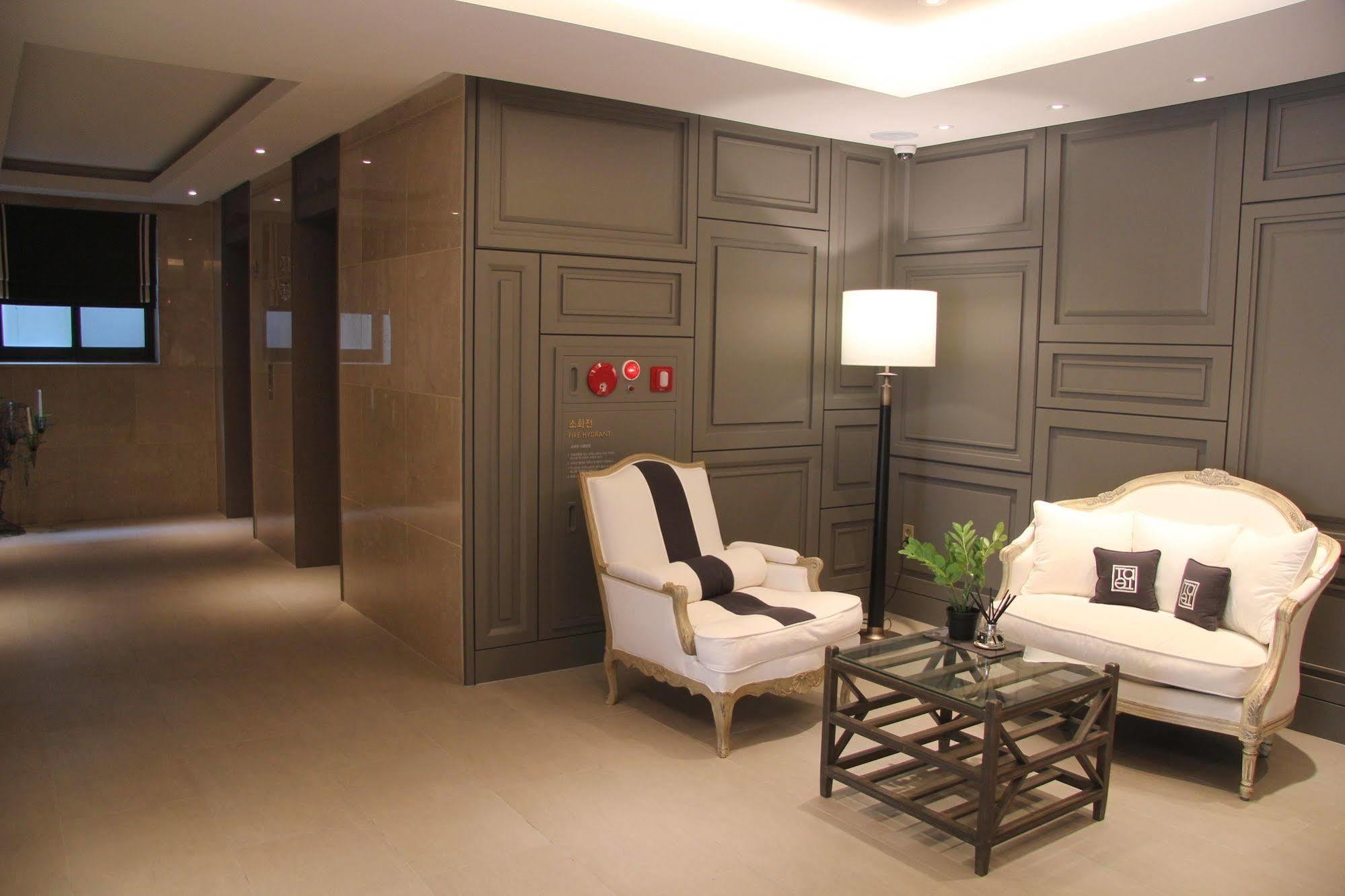 Hotel Tate Suwon Esterno foto